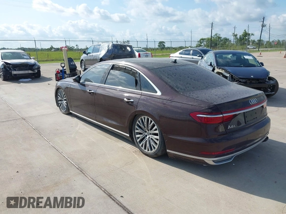 2019 Audi A8 z VIN WAU8DAF85KN004784, wystawiony jako IAAI lot #42414695 z przebiegiem Nie podano mil oraz . Historia ofert i sprzedaży dostępna na DreamBid. Obrazek 3.