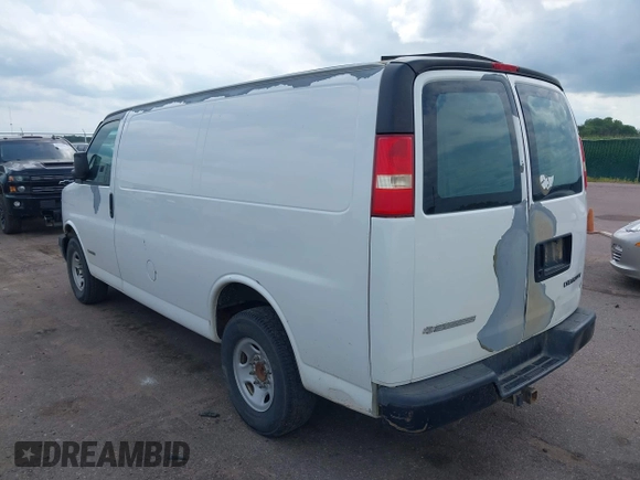2006 Chevrolet Express Cargo with VIN 1GCGG25VX61138366, listed as a IAAI auction lot 42811262 with 240,071 mi miles and . Bid and sale history available at DreamBid. Image 3.