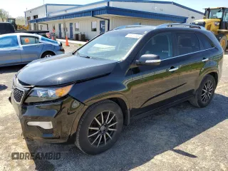 2013 Kia Sorento SX z VIN 5XYKW4A29DG382771, wystawiony jako Copart lot #55823745 z przebiegiem 279 700 mil mil oraz Szkoda całkowita • Salvage title. Historia ofert i sprzedaży dostępna na DreamBid. Obrazek 1.