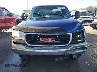 1999 GMC New Sierra 1500 SLE with VIN 2GTEK19T1X1536277, listed as a Copart auction lot 84167864 with 276,970 mi miles and Salvage Title. Bid and sale history available at carsss.com. Image 5.