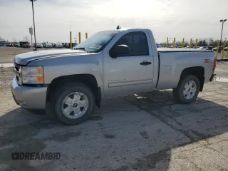 2011 Chevrolet Silverado 1500 LT with VIN 1GCNKSE00BZ254424, listed as a Copart auction lot 49680655 with 195,081 mi miles and Salvage Title. Bid and sale history available at DreamBid. Image 1.