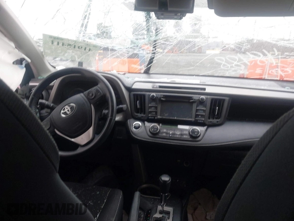 2018 Toyota RAV4 XLE with VIN 2T3WFREV0JW452030, listed as a IAAI auction lot 41915411 with 1 mi miles. Bid and sale history available at carsss.com. Image 5.
