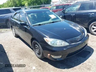 2005 Toyota Camry LE with VIN 4T1BF30K85U085126, listed as a IAAI auction lot 42192443 with 189,196 mi miles and . Bid and sale history available at DreamBid. Image 1.