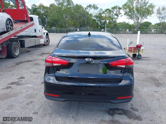2018 Kia Forte LX with VIN 3KPFK4A78JE227114, listed as a IAAI auction lot 41977992 with 63,327 mi miles. Bid and sale history available at carsss.com. Image 16.