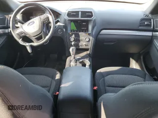 2019 Ford Explorer XLT z VIN 1FM5K8DH7KGA65271, wystawiony jako Copart lot #48999115 z przebiegiem 115 564 mil mil oraz Szkoda całkowita • Salvage title. Historia ofert i sprzedaży dostępna na DreamBid. Obrazek 8.
