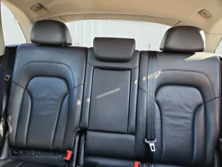 2011 Audi Q5 Premium with VIN WA1CFAFP1BA084391, listed as a Copart auction lot 63499725 with 160,929 mi miles and Clean title. Bid and sale history available at DreamBid. Image 10.