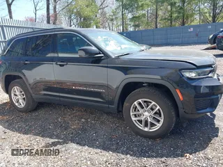 2024 Jeep Grand Cherokee Laredo z VIN 1C4RJHAGXRC252560, wystawiony jako IAAI lot #42071868 z przebiegiem 11 991 mil mil oraz . Historia ofert i sprzedaży dostępna na DreamBid. Obrazek 13.