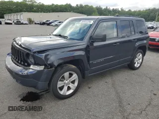 2015 Jeep Patriot Latitude z VIN 1C4NJRFBXFD176250, wystawiony jako Copart lot #58903295 z przebiegiem 72 675 mil mil oraz Szkoda całkowita • Salvage title. Historia ofert i sprzedaży dostępna na DreamBid. Obrazek 1.