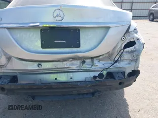 2017 Mercedes-Benz C 300 z VIN 55SWF4JB6HU231626, wystawiony jako IAAI lot #42065902 z przebiegiem 74 607 mil mil oraz . Historia ofert i sprzedaży dostępna na DreamBid. Obrazek 18.