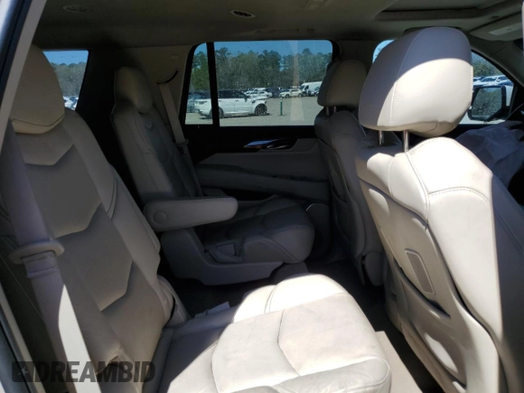 2016 Cadillac Escalade Luxury Collection z VIN 1GYS4BKJXGR175502, wystawiony jako Copart lot #50012785 z przebiegiem 204 862 mil mil oraz Szkody całkowita. Historia ofert i sprzedaży dostępna na DreamBid. Obrazek 11.