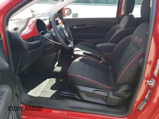 2024 FIAT 500e INSPI(RED) with VIN ZFAFFAA44RX204389, listed as a Copart auction lot 72464234 with 612 mi miles and Salvage Title. Bid and sale history available at carsss.com. Image 7.
