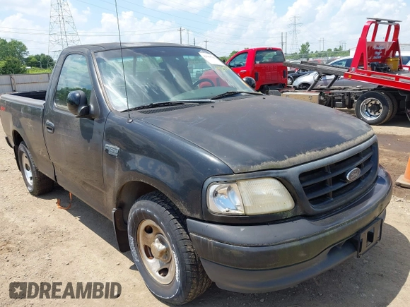 2000 Ford F-150 XL z VIN 1FTZF1724YNB61775, wystawiony jako IAAI lot #42580708 z przebiegiem 164 798 mil mil oraz . Historia ofert i sprzedaży dostępna na DreamBid. Obrazek 1.