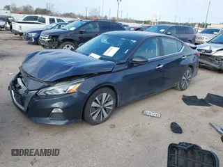 2022 Nissan Altima 2.5 SV with VIN 1N4BL4DV3NN351174, listed as a IAAI auction lot 41585827 with 94,316 mi miles. Bid and sale history available at carsss.com. Image 17.