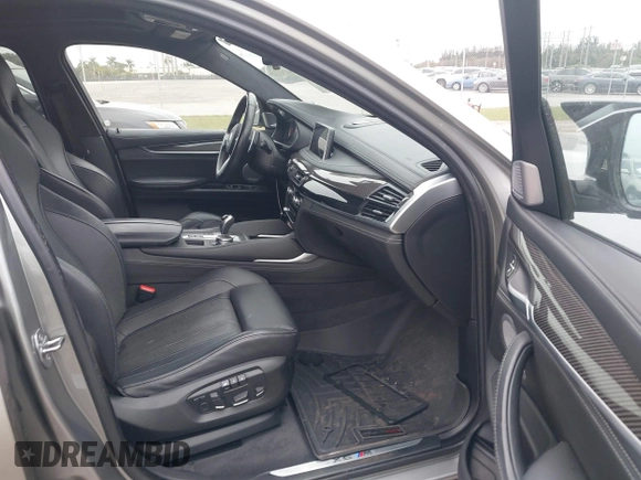 2019 BMW X6 M with VIN 5YMKW8C59K0Y75102, listed as a IAAI auction lot 41347277 with 37,635 mi miles. Bid and sale history available at carsss.com. Image 5.