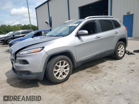2017 Jeep Cherokee Latitude with VIN 1C4PJMCS9HW634285, listed as a Copart auction lot 59107615 with 136,984 mi miles and Salvage title. Bid and sale history available at DreamBid. Image 1.