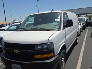 2022 Chevrolet Express Cargo with VIN 1GCWGAFP2N1261356, listed as a IAAI auction lot 42670346 with 63,269 mi miles and . Bid and sale history available at DreamBid. Image 54.