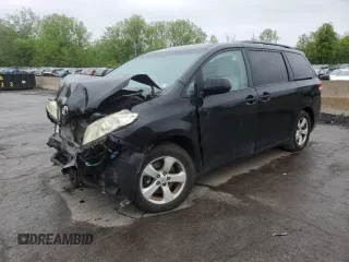2011 Toyota Sienna LE AAS с VIN 5TDKK3DC8BS122968, выставлен на аукционе Copart как лот 57847765 с пробегом 190 566 миль миль и Списание • Salvage title. История ставок и продаж доступна на DreamBid. Изображение 1.