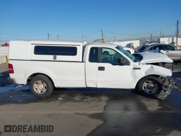 2008 Ford F-150 XL z VIN 1FTVF12508KE42733, wystawiony jako IAAI lot #41335857 z przebiegiem Nie podano mil oraz . Historia ofert i sprzedaży dostępna na DreamBid. Obrazek 12.