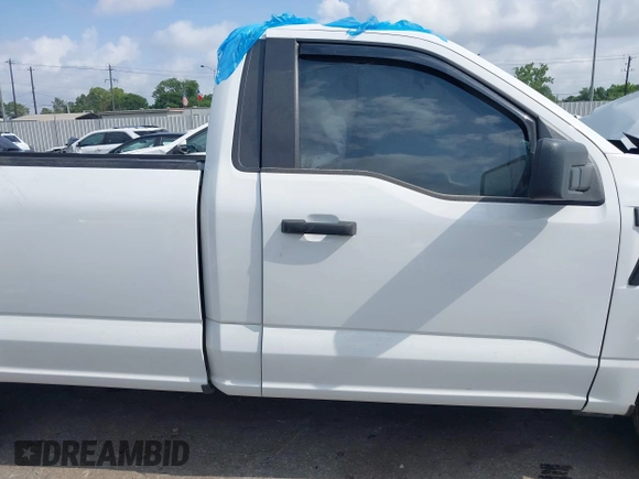 2024 Ford F-150 XL z VIN 1FTMF1KP0RKD49211, wystawiony jako IAAI lot #42163697 z przebiegiem Nie podano mil oraz . Historia ofert i sprzedaży dostępna na DreamBid. Obrazek 12.