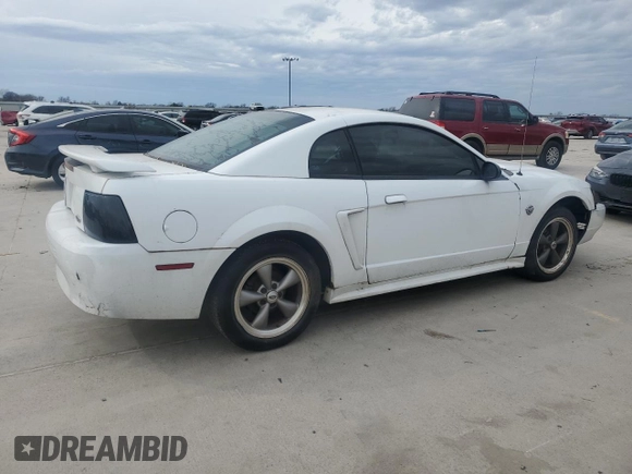 2004 Ford Mustang Standard with VIN 1FAFP40404F117554, listed as a Copart auction lot 89285955 with 140,000 mi miles and Clean Title. Bid and sale history available at carsss.com. Image 3.