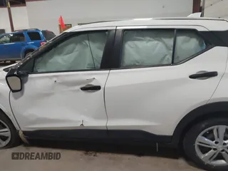 2022 Nissan Kicks S with VIN 3N1CP5BV1NL506724, listed as a IAAI auction lot 41757513 with 44,269 mi miles. Bid and sale history available at carsss.com. Image 14.