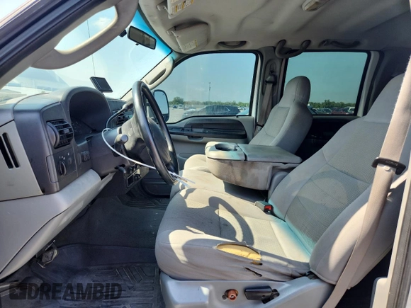 2007 Ford F-250 XL with VIN 1FTSW21597EA38577, listed as a Copart auction lot 58013575 with 189,924 mi miles and Salvage title. Bid and sale history available at DreamBid. Image 7.