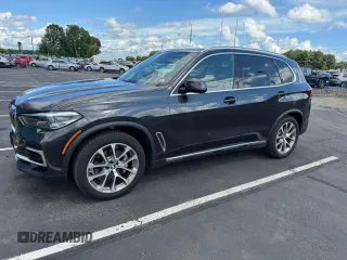 2022 BMW X5 xDrive40i with VIN 5UXCR6C09N9K62098, listed as a Copart auction lot 64471545 with 70,161 mi miles and Clean title. Bid and sale history available at DreamBid. Image 1.