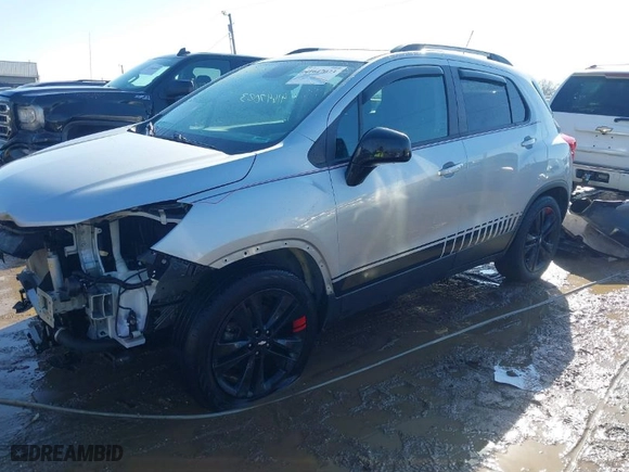2020 Chevrolet Trax LT with VIN 3GNCJLSB5LL320665, listed as a IAAI auction lot 41647023 with 44,625 mi miles. Bid and sale history available at carsss.com. Image 15.