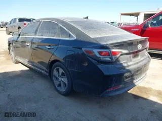 2017 Hyundai Sonata Hybrid Limited with VIN KMHE34L17HA045964, listed as a IAAI auction lot 41397078 with 135,109 mi miles. Bid and sale history available at carsss.com. Image 3.
