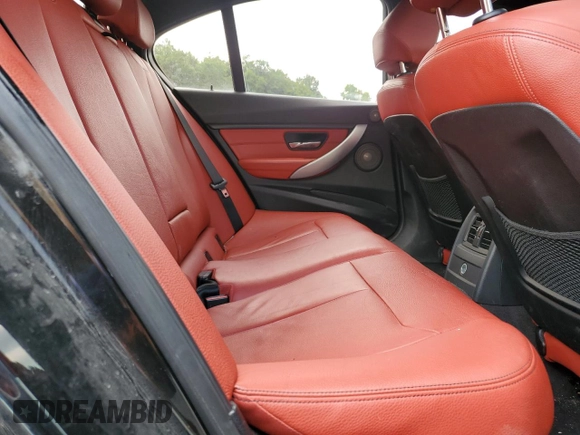 2013 BMW 3 Series 328i xDrive z VIN WBA3B5C51DF593458, wystawiony jako Copart lot #64755635 z przebiegiem 88 820 mil mil oraz Szkoda całkowita • Salvage title. Historia ofert i sprzedaży dostępna na DreamBid. Obrazek 10.