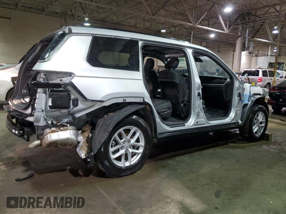2024 Jeep Grand Cherokee Laredo z VIN 1C4RJKAG8R8536575, wystawiony jako Copart lot #88008235 z przebiegiem Nie podano mil oraz Czysty tytuł • Clean title. Historia ofert i sprzedaży dostępna na DreamBid. Obrazek 3.
