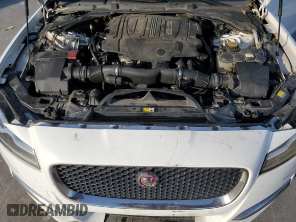 2016 Jaguar XF 35t Prestige with VIN SAJBE4BV5GCY17842, listed as a Copart auction lot 87974205 with 136,278 mi miles and Clean Title. Bid and sale history available at carsss.com. Image 11.