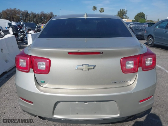 2015 Chevrolet Malibu LTZ with VIN 1G11F5SL0FF336477, listed as a IAAI auction lot 41844225 with 121,384 mi miles. Bid and sale history available at carsss.com. Image 17.