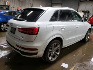 2018 Audi Q3 Premium Plus with VIN WA1JCCFS9JR031115, listed as a Copart auction lot 39580513 with 32,800 mi miles. Bid and sale history available at carsss.com. Image 3.