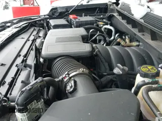 2023 Chevrolet Tahoe Premier с VIN 1GNSKSKL6PR545302, выставлен на аукционе IAAI как лот 41017179 с пробегом 16 877 миль миль и . История ставок и продаж доступна на DreamBid. Изображение 20.