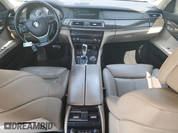 2012 BMW 7 Series 750Li xDrive with VIN WBAKC8C52CC437018, listed as a Copart auction lot 49253225 with 118,063 mi miles and Clean title. Bid and sale history available at DreamBid. Image 8.