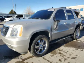 2008 GMC Yukon SLT w/4SB with VIN 1GKFK13048J179899, listed as a Copart auction lot 79122224 with 200,499 mi miles and Salvage Title. Bid and sale history available at carsss.com. Image 1.