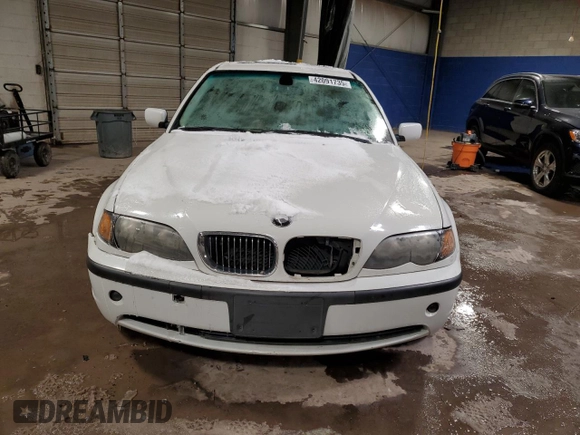 2005 BMW 3 Series 325xi with VIN WBAEU33455PR14573, listed as a Copart auction lot 42091735 with 139,344 mi miles and Salvage Title. Bid and sale history available at carsss.com. Image 5.