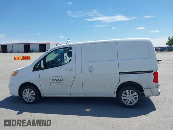 2017 Chevrolet City Express Cargo LT z VIN 3N63M0ZN1HK701924, wystawiony jako IAAI lot #42337663 z przebiegiem 211 535 mil mil oraz . Historia ofert i sprzedaży dostępna na DreamBid. Obrazek 14.