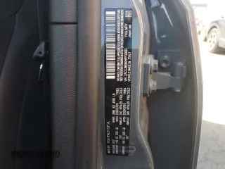 2017 Jeep Renegade Latitude с VIN ZACCJBBB0HPF32083, выставлен на аукционе Copart как лот 56406325 с пробегом 144 619 миль миль и Списание • Salvage title. История ставок и продаж доступна на DreamBid. Изображение 12.