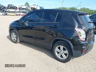 2020 Chevrolet Trax LS with VIN KL7CJKSB7LB086840, listed as a IAAI auction lot 41911240 with 36,894 mi miles. Bid and sale history available at carsss.com. Image 3.