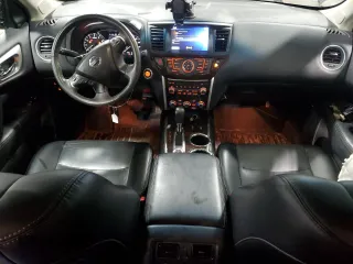 2016 Nissan Pathfinder Platinum with VIN 5N1AR2MM8GC613054, listed as a Copart auction lot 50404095 with 160,633 mi miles and Salvage Title. Bid and sale history available at carsss.com. Image 8.