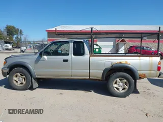 2003 Toyota Tacoma with VIN 5TEWN72N93Z225924, listed as a IAAI auction lot 41839787 with 308,638 mi miles. Bid and sale history available at carsss.com. Image 14.