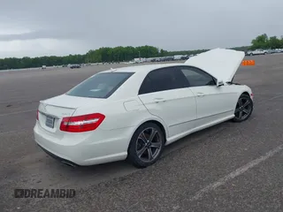 2010 Mercedes-Benz E 350 Luxury with VIN WDDHF8HB7AA074099, listed as a IAAI auction lot 42253783 with 216,227 mi miles and . Bid and sale history available at DreamBid. Image 4.