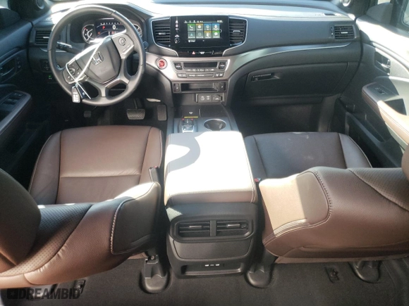 2024 Honda Passport EX-L with VIN 5FNYF8H54RB009802, listed as a Copart auction lot 69815694 with 5,936 mi miles and Salvage Title. Bid and sale history available at carsss.com. Image 8.