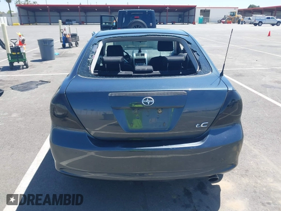 2010 Scion tC z VIN JTKDE3B71A0313857, wystawiony jako IAAI lot #42193489 z przebiegiem 132 884 mil mil oraz . Historia ofert i sprzedaży dostępna na DreamBid. Obrazek 17.