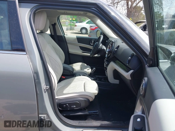 2022 MINI Countryman Cooper S with VIN WMZ83BR03N3N56348, listed as a IAAI auction lot 42144470 with 26,727 mi miles and . Bid and sale history available at DreamBid. Image 5.