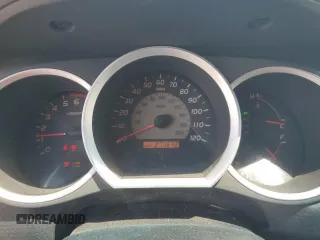 2005 Toyota Tacoma with VIN 5TELU42N95Z023835, listed as a Copart auction lot 60819095 with 271,642 mi miles and Salvage title. Bid and sale history available at DreamBid. Image 9.