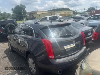 2012 Cadillac SRX Luxury Collection z VIN 3GYFNAE38CS528848, wystawiony jako Copart lot #59907045 z przebiegiem Nie podano mil oraz Czysty tytuł • Clean title. Historia ofert i sprzedaży dostępna na DreamBid. Obrazek 3.