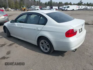 2008 BMW 3 Series 328xi z VIN WBAVC93598K040793, wystawiony jako IAAI lot #41793277 z przebiegiem 139 186 mil mil oraz . Historia ofert i sprzedaży dostępna na DreamBid. Obrazek 3.